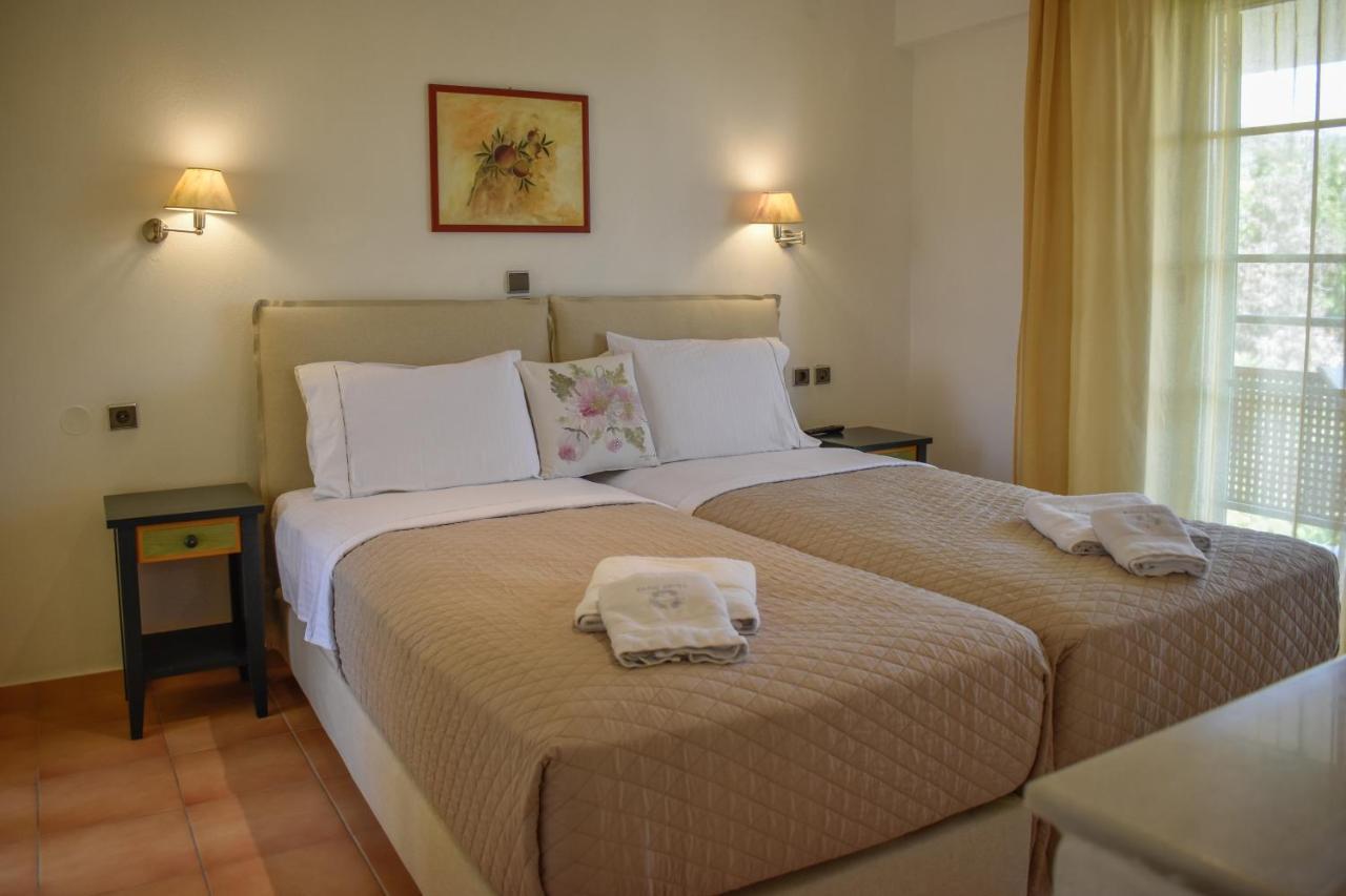Hotel Dafni Szkiáthosz Kültér fotó
