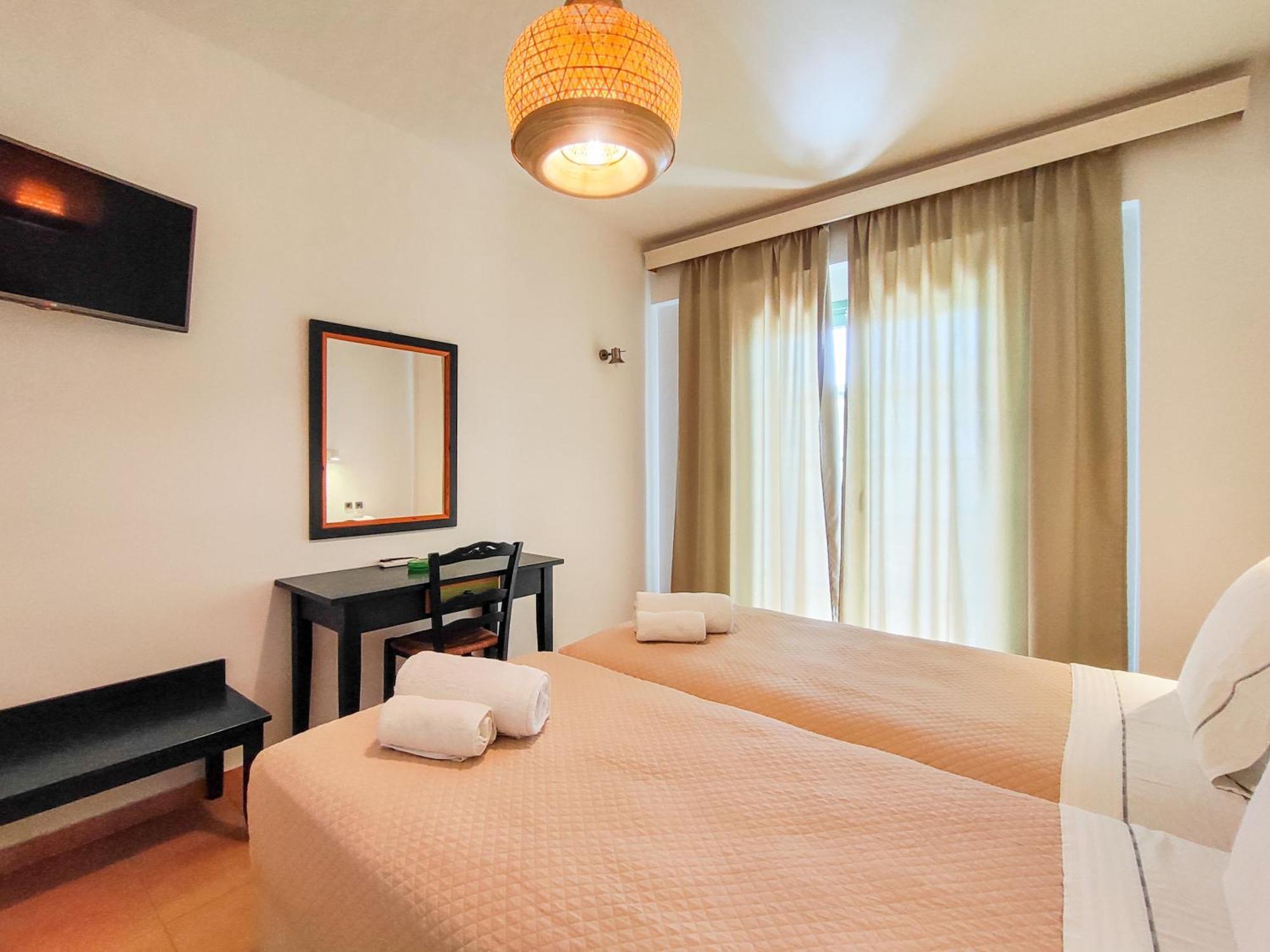 Hotel Dafni Szkiáthosz Kültér fotó