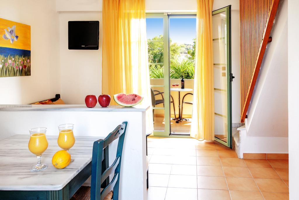 Hotel Dafni Szkiáthosz Szoba fotó